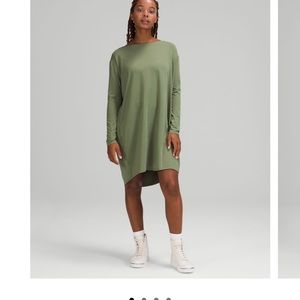 NWT Back in Action LS Dress size 4